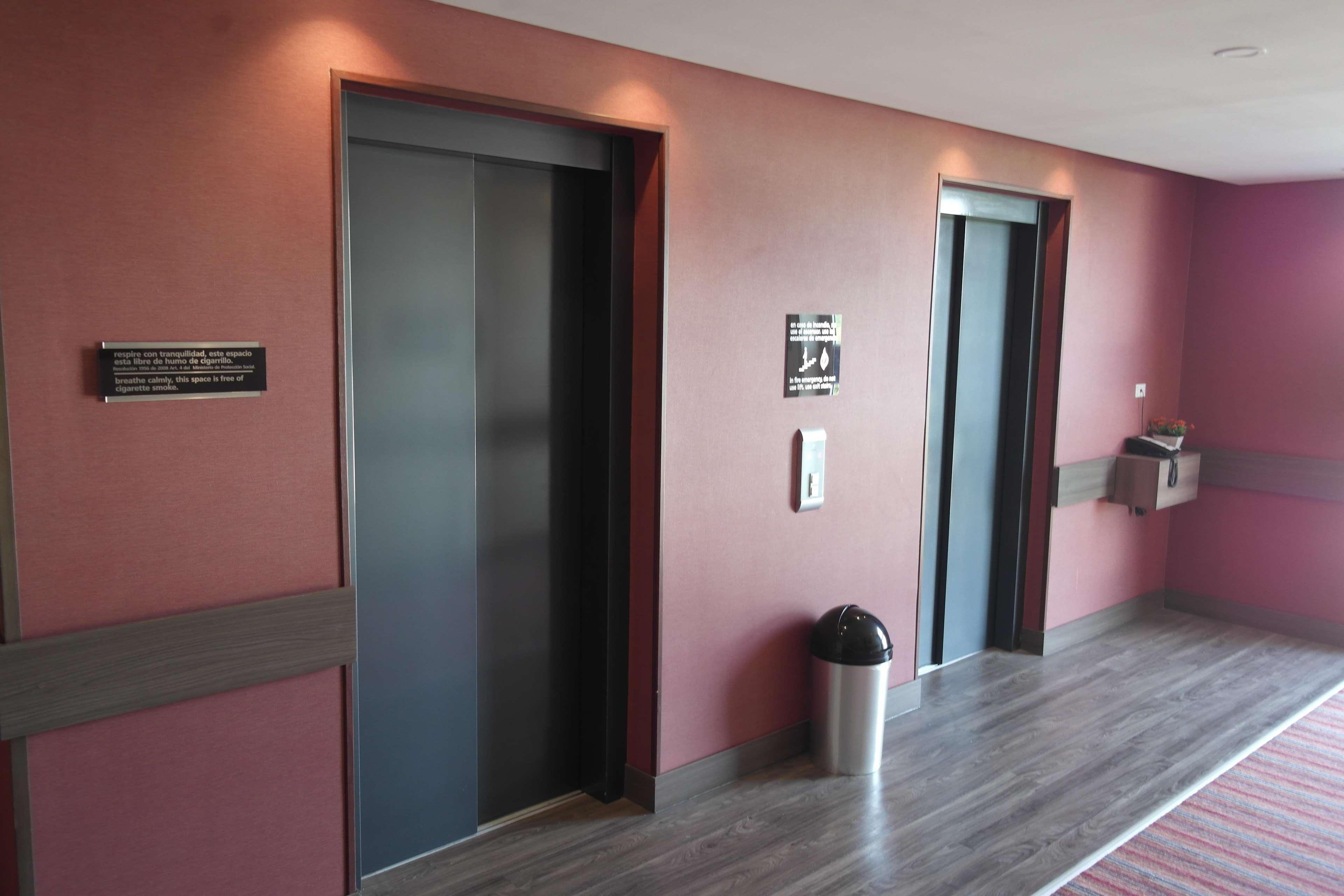 Hampton By Hilton Βαγιεντουπάρ Εξωτερικό φωτογραφία