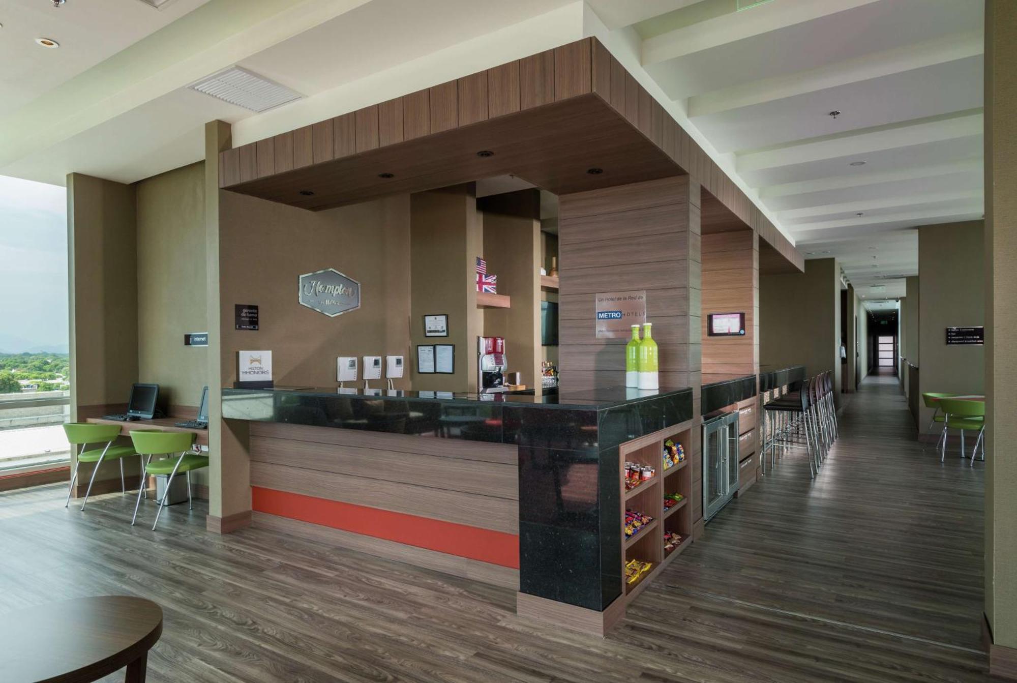 Hampton By Hilton Βαγιεντουπάρ Εξωτερικό φωτογραφία