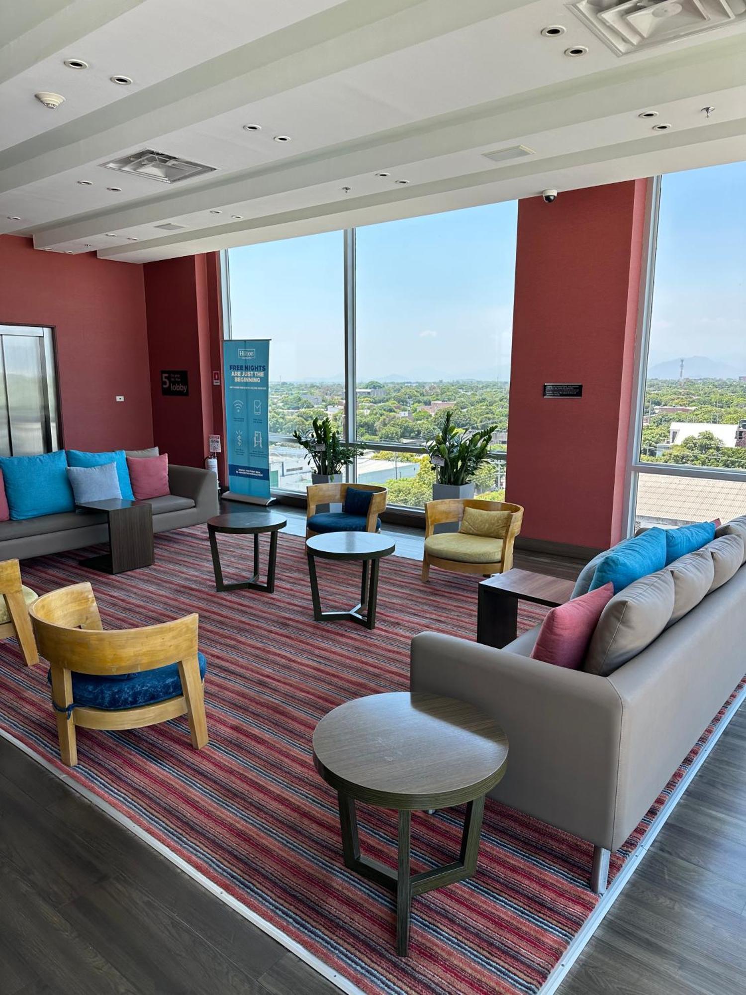 Hampton By Hilton Βαγιεντουπάρ Εξωτερικό φωτογραφία
